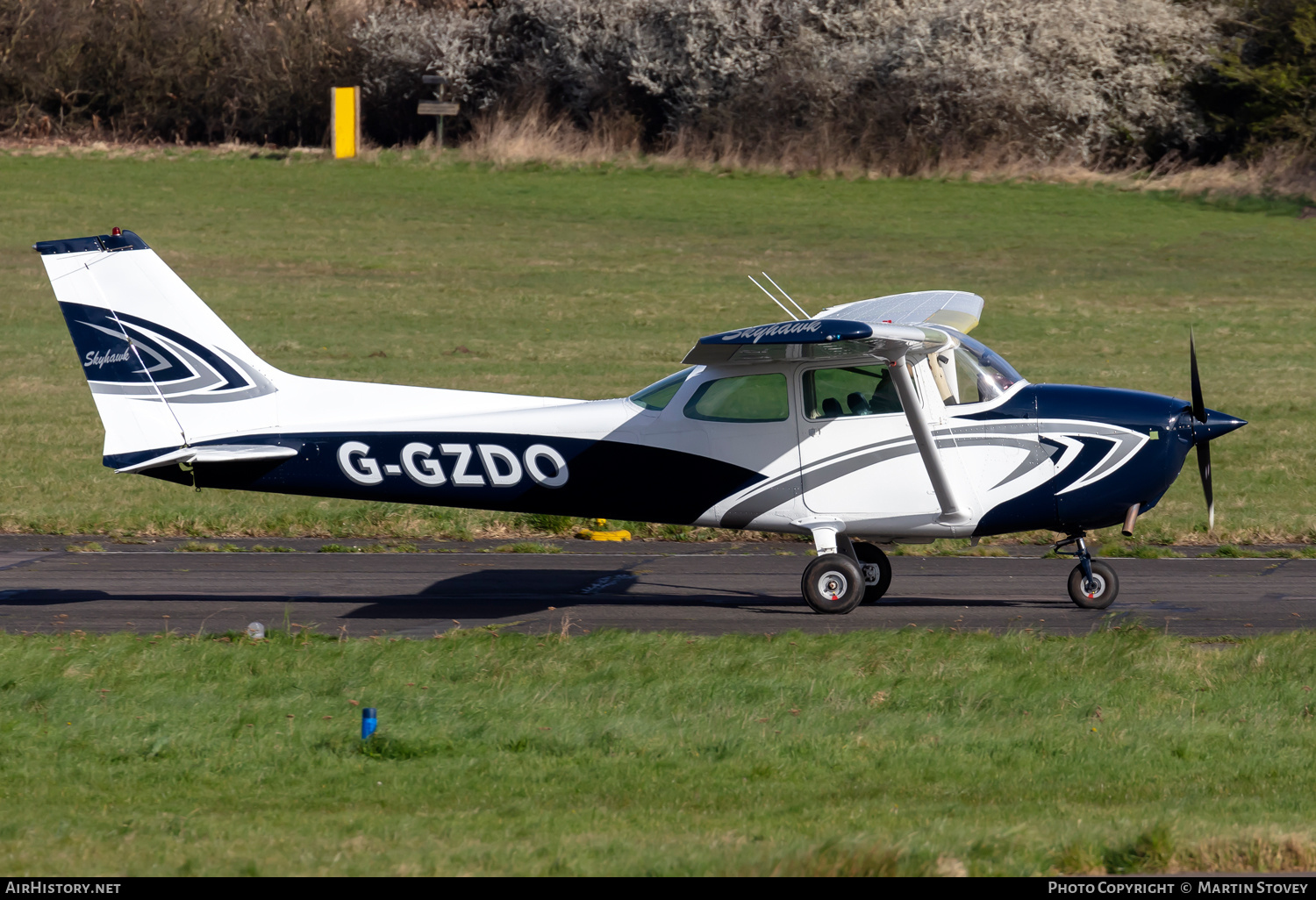 Aircraft Photo of G-GZDO | Cessna 172N Skyhawk | AirHistory.net #675035
