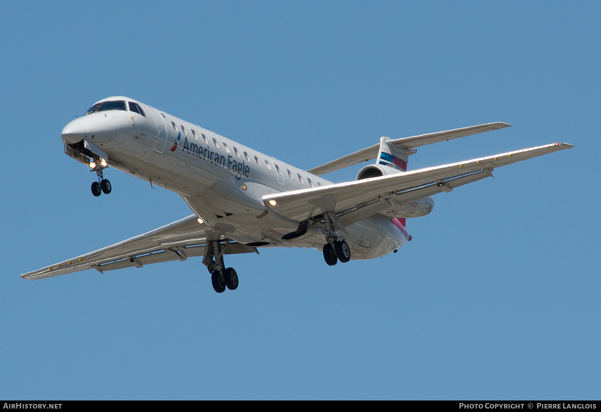 Aircraft Photo of N830AE | Embraer ERJ-140LR (EMB-135KL) | American Eagle | AirHistory.net #675126