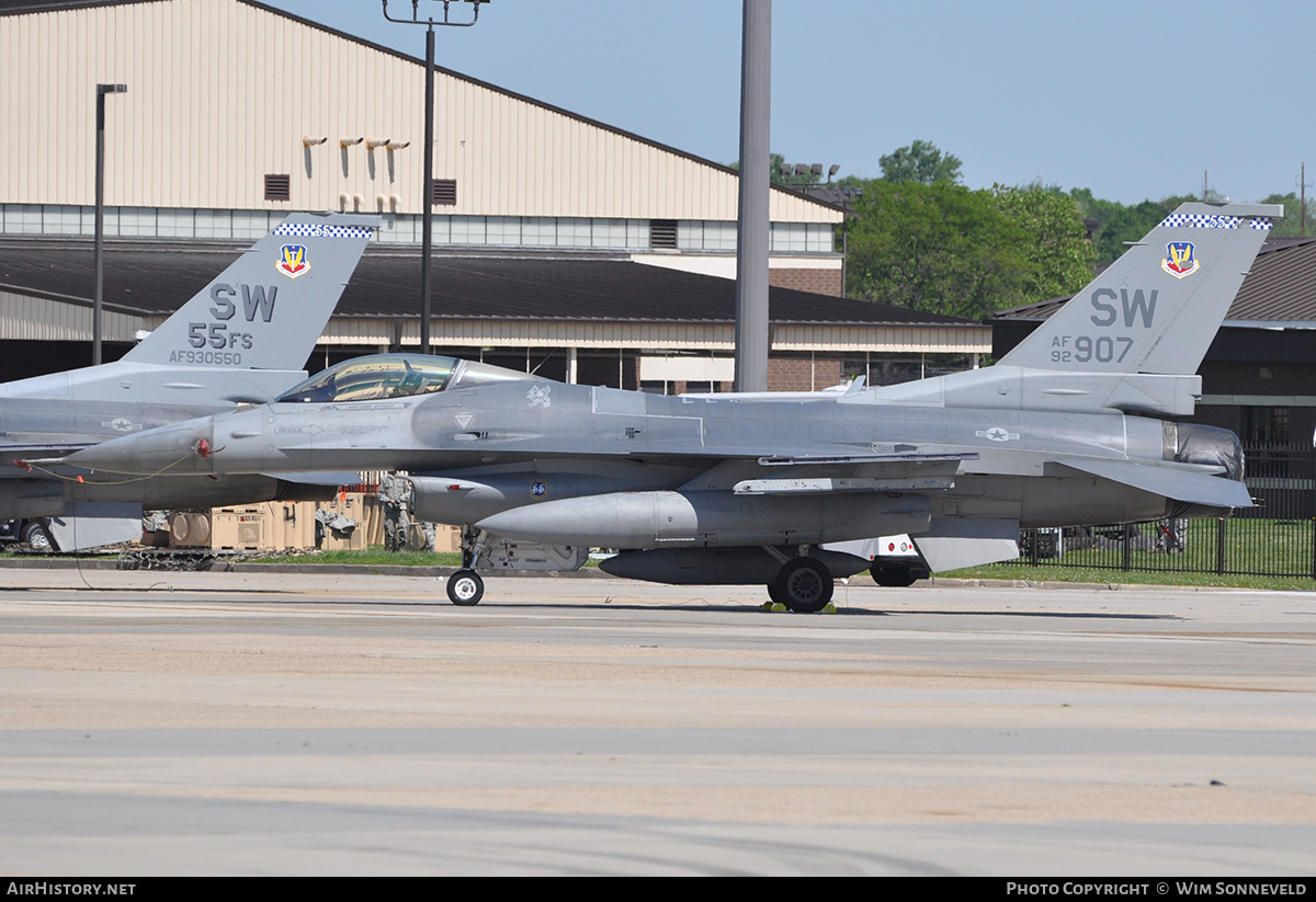 Aircraft Photo of 92-3907 / AF92-907 | General Dynamics F-16CM Fighting Falcon | USA - Air Force | AirHistory.net #675164