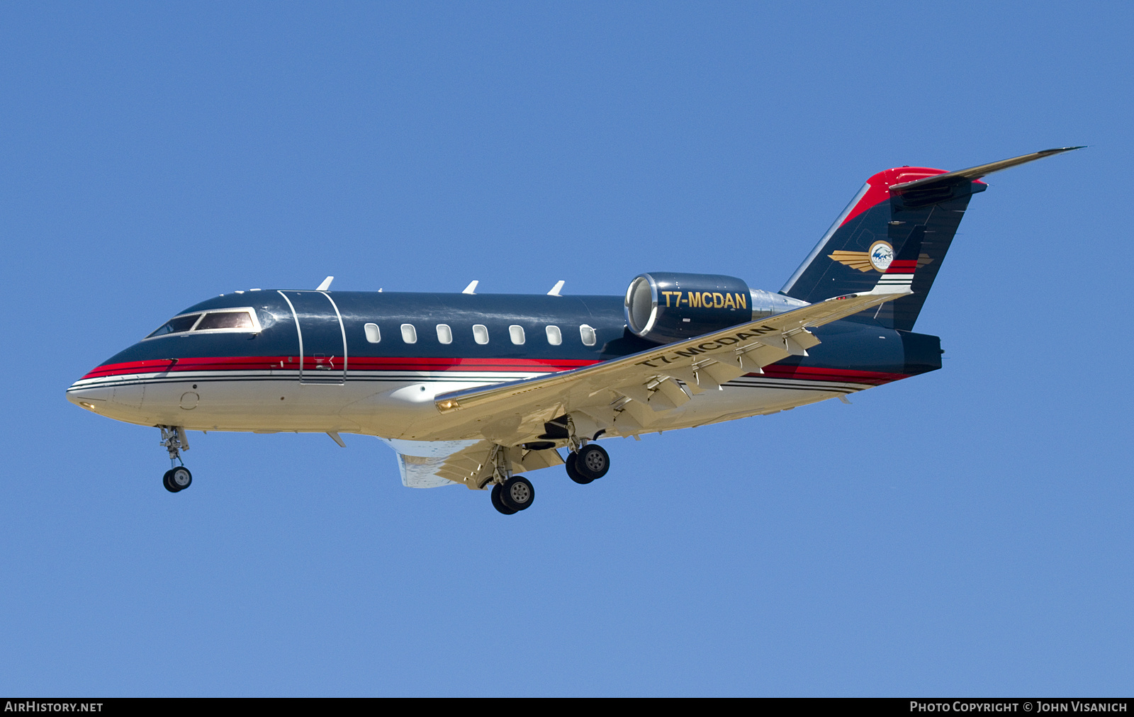 Aircraft Photo of T7-MCDAN | Canadair Challenger 604 (CL-600-2B16) | AirHistory.net #675261