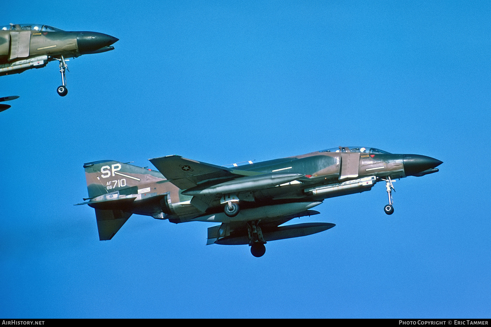 Aircraft Photo of 66-8710 / AF66-710 | McDonnell Douglas F-4D Phantom II | USA - Air Force | AirHistory.net #675362
