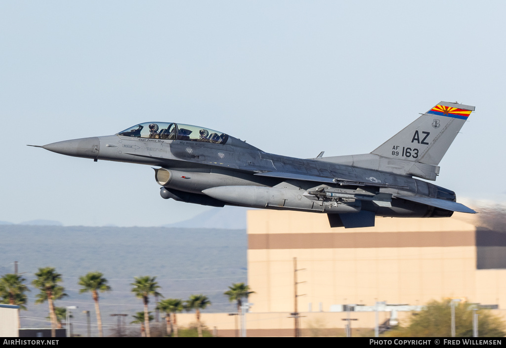 Aircraft Photo of 89-2163 / AF89-163 | General Dynamics F-16DM Fighting Falcon | USA - Air Force | AirHistory.net #675374