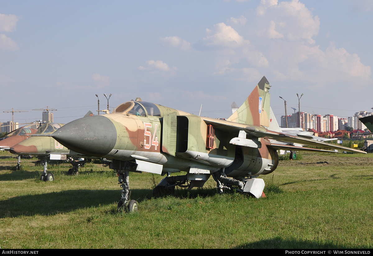 Aircraft Photo of 54 red | Mikoyan-Gurevich MiG-23ML | Ukraine - Air Force | AirHistory.net #675375