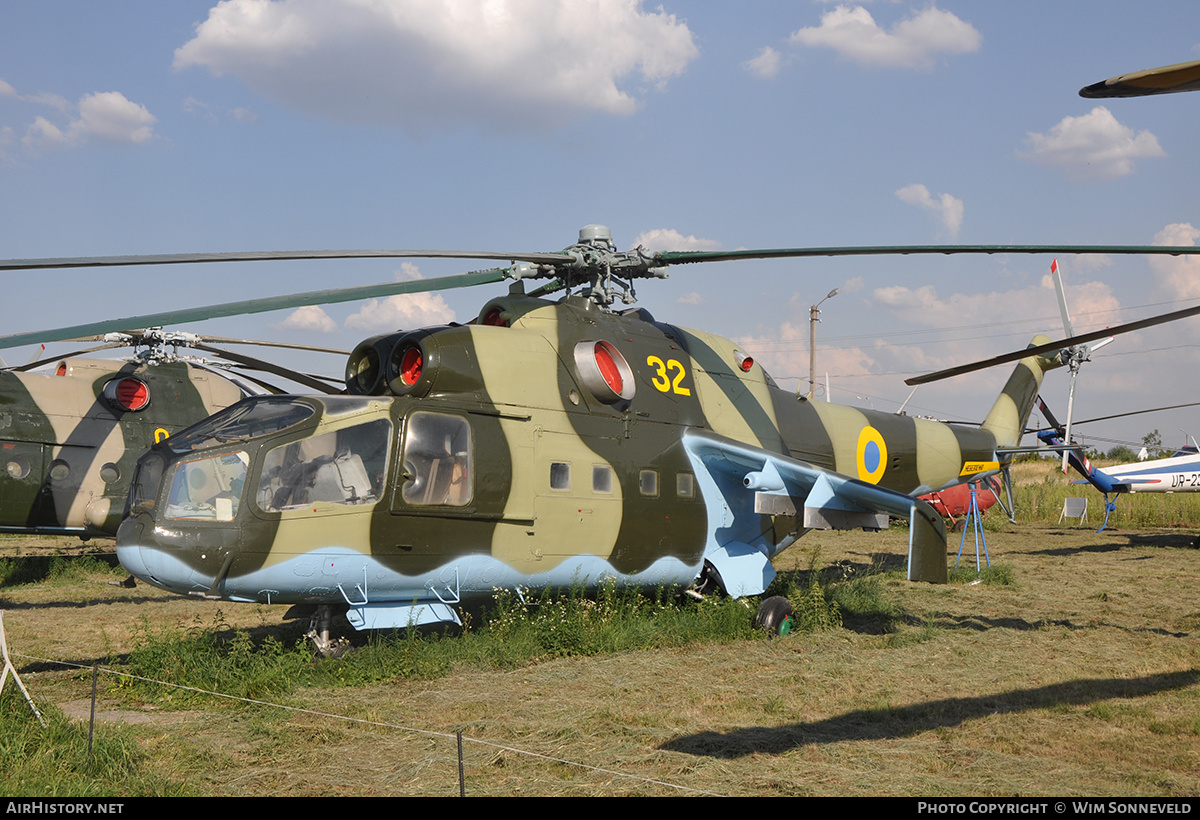 Aircraft Photo of 32 yellow | Mil Mi-24A | Ukraine - Air Force | AirHistory.net #675383