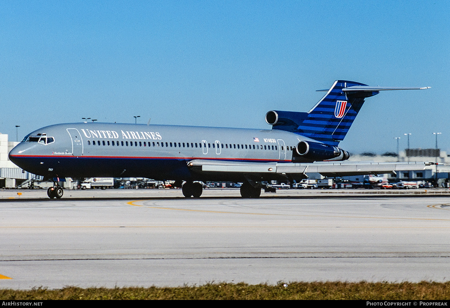Aircraft Photo of N7463U | Boeing 727-222 | United Airlines | AirHistory.net #675543