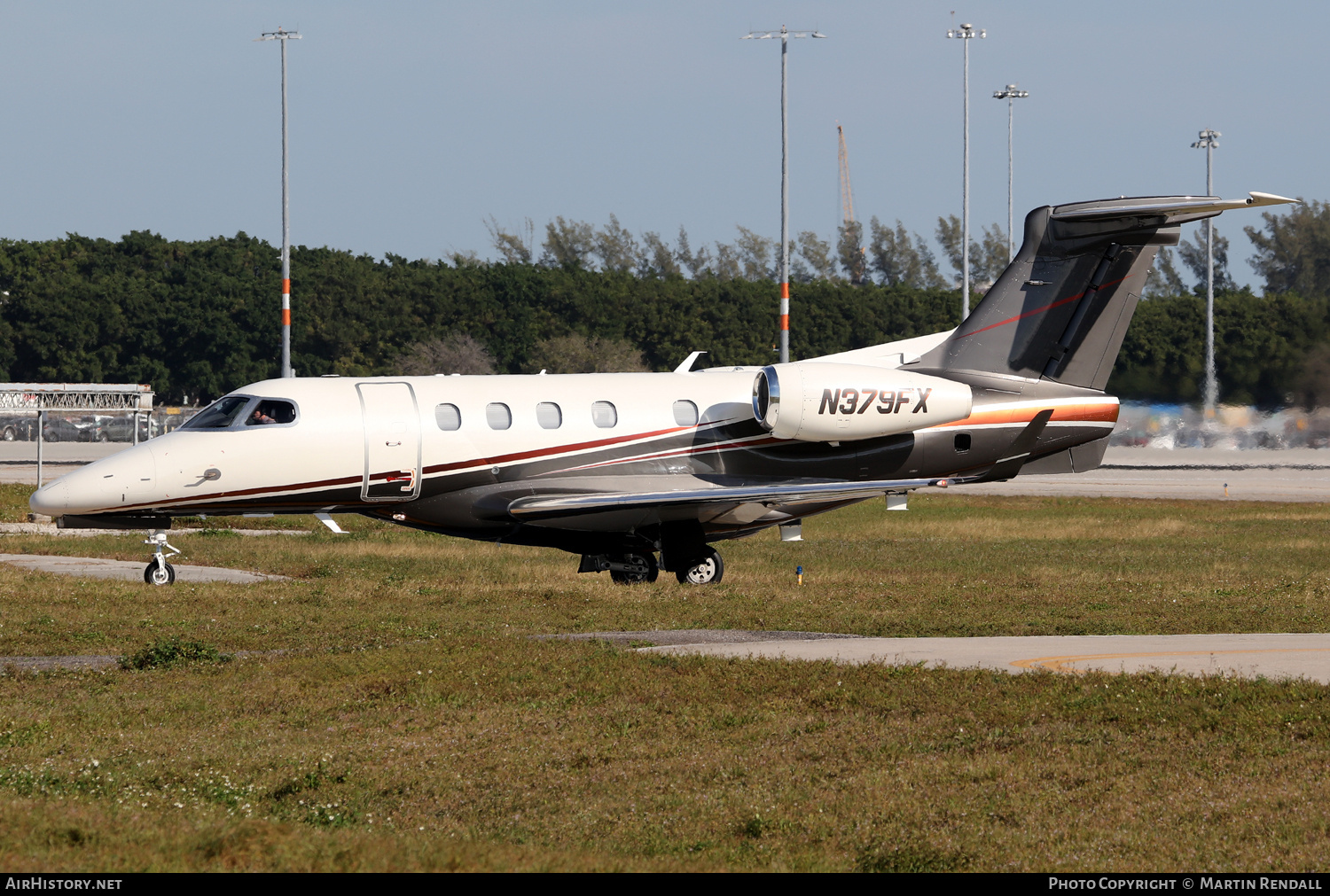 Aircraft Photo of N379FX | Embraer EMB-505 Phenom 300 | AirHistory.net #675628