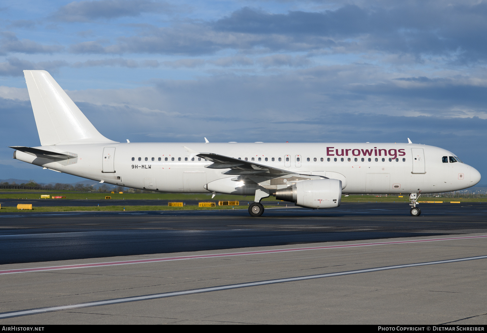 Aircraft Photo of 9H-MLW | Airbus A320-214 | Eurowings | AirHistory.net #675644