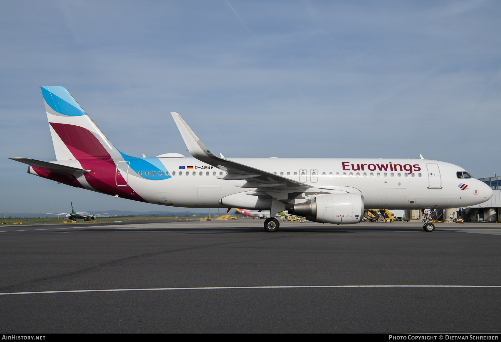 Aircraft Photo of D-AEWV | Airbus A320-214 | Eurowings | AirHistory.net #675669