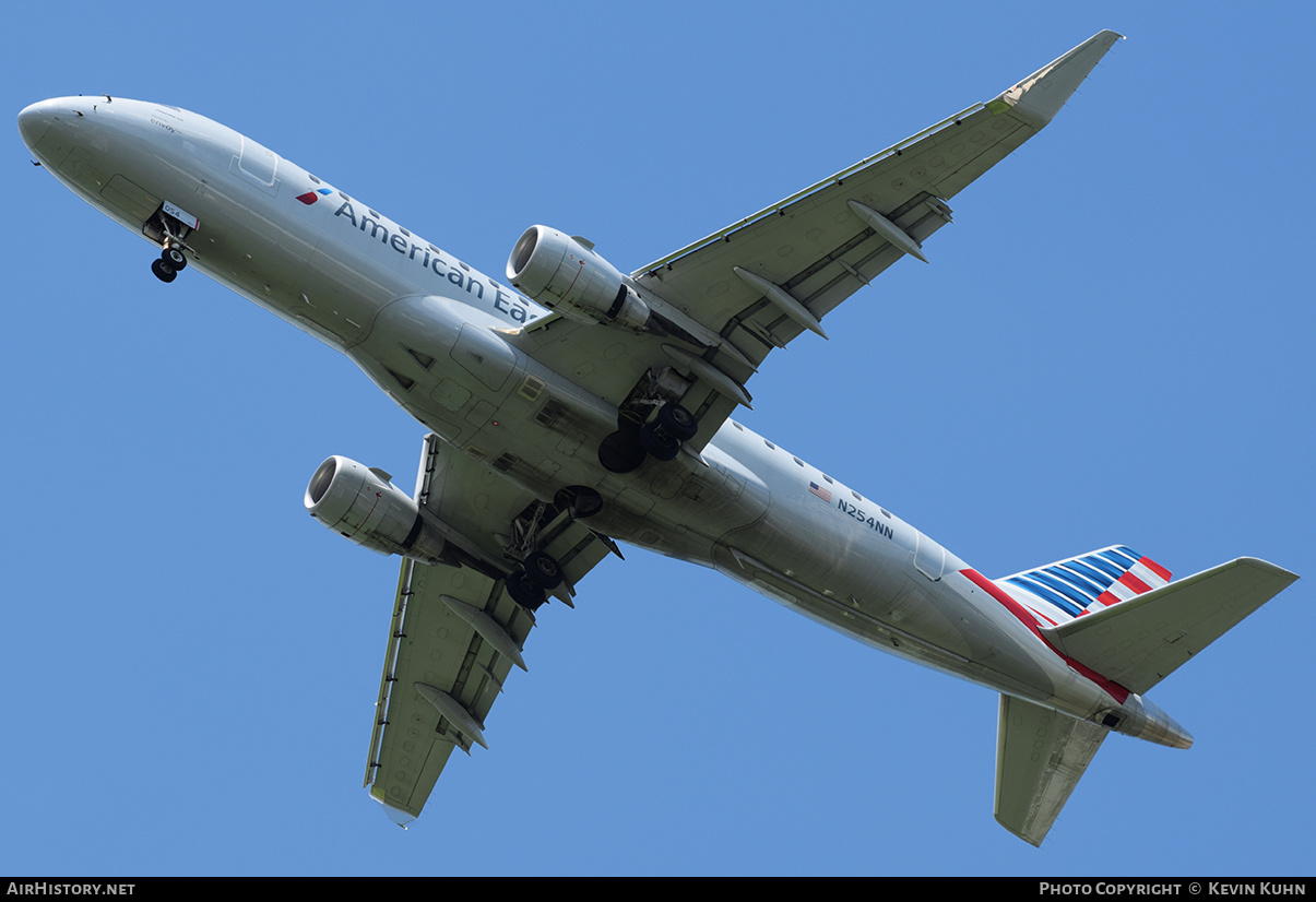 Aircraft Photo of N254NN | Embraer 175LR (ERJ-170-200LR) | American Eagle | AirHistory.net #675678