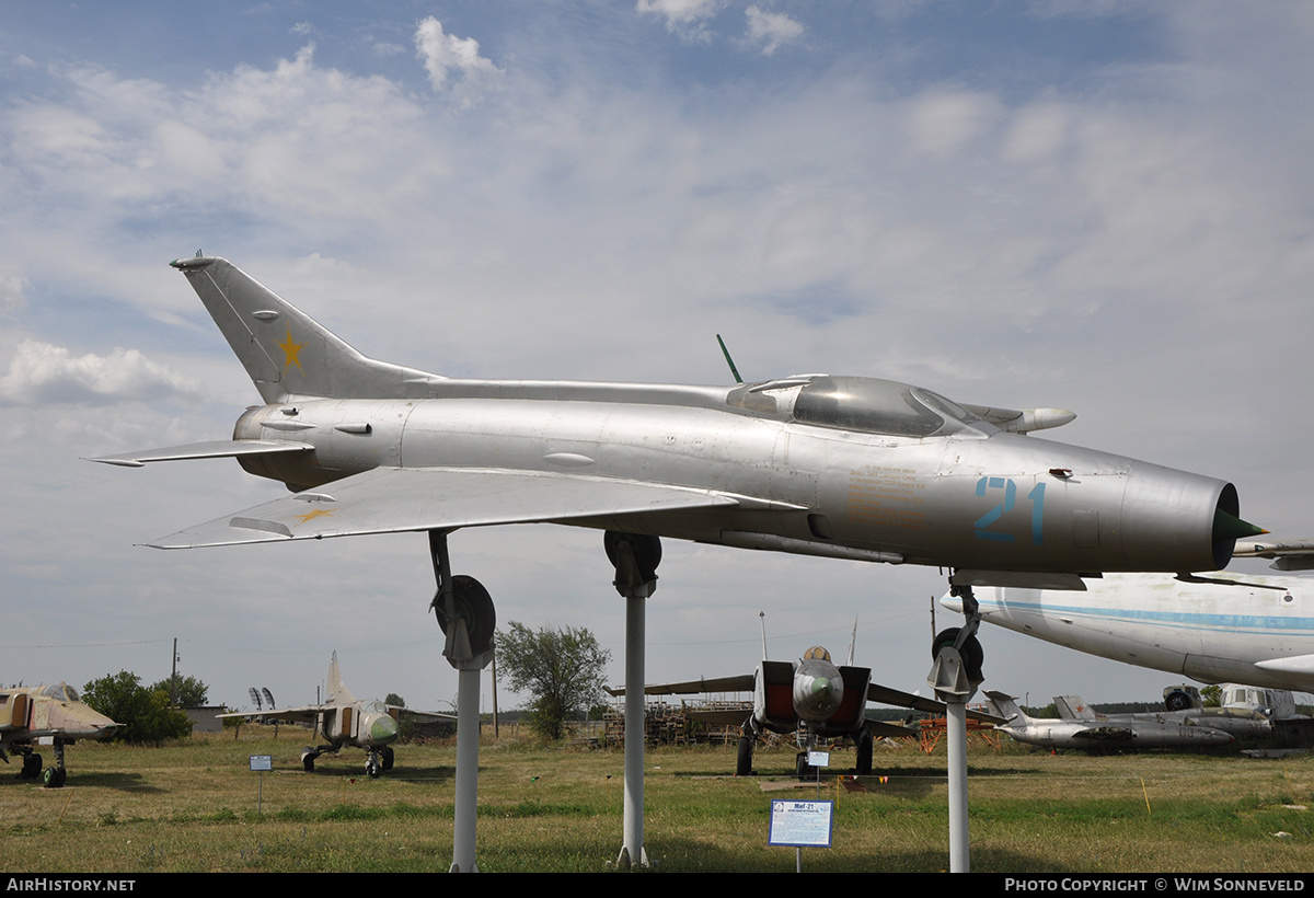 Aircraft Photo of 21 blue | Mikoyan-Gurevich MiG-21F | Soviet Union - Air Force | AirHistory.net #675679