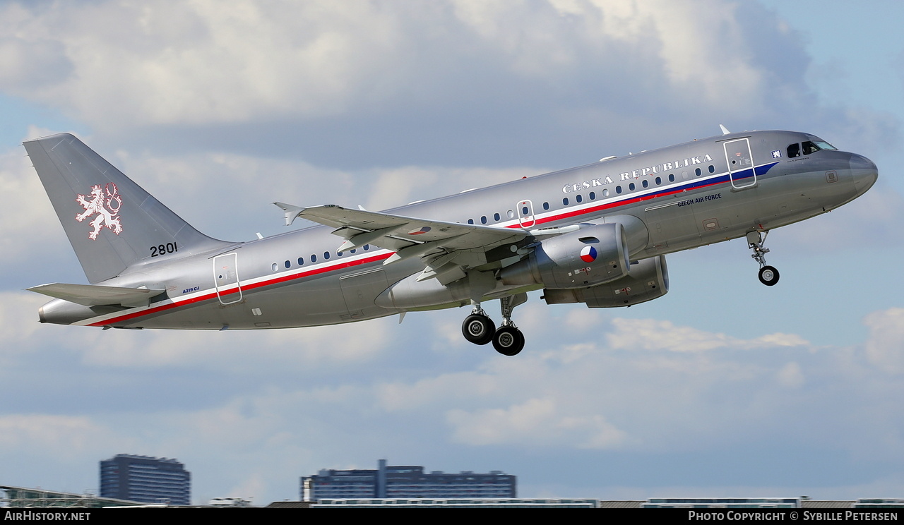 Aircraft Photo of 2801 | Airbus ACJ319 (A319-115/CJ) | Czechia - Air Force | AirHistory.net #675694