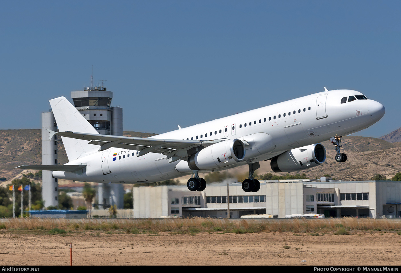 Aircraft Photo of LY-FJI | Airbus A320-232 | AirHistory.net #675822