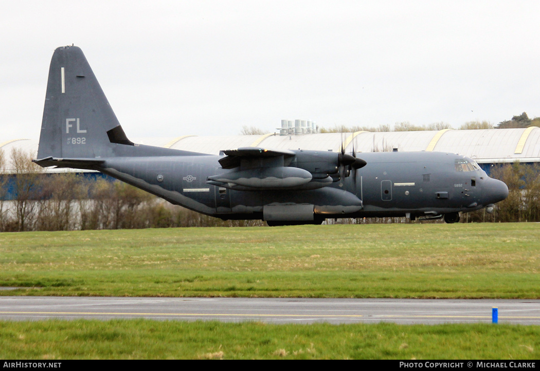 Aircraft Photo of 17-5892 / AF17-892 | Lockheed Martin HC-130J Hercules | USA - Air Force | AirHistory.net #675905