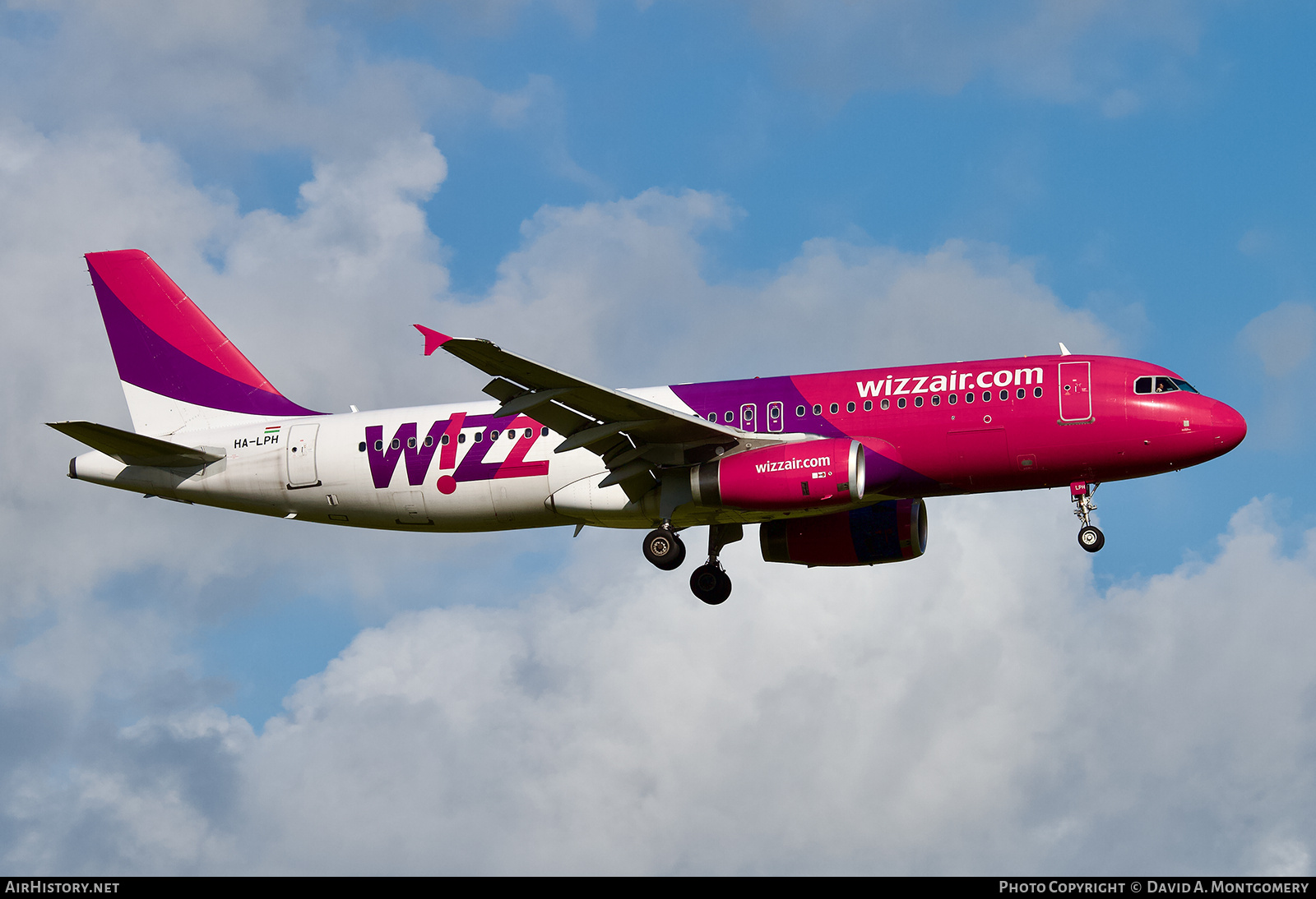 Aircraft Photo of HA-LPH | Airbus A320-232 | Wizz Air | AirHistory.net #675945