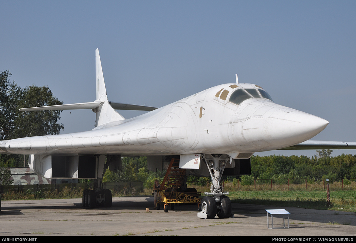 Aircraft Photo of 26 red | Tupolev Tu-160 | Ukraine - Air Force | AirHistory.net #675951