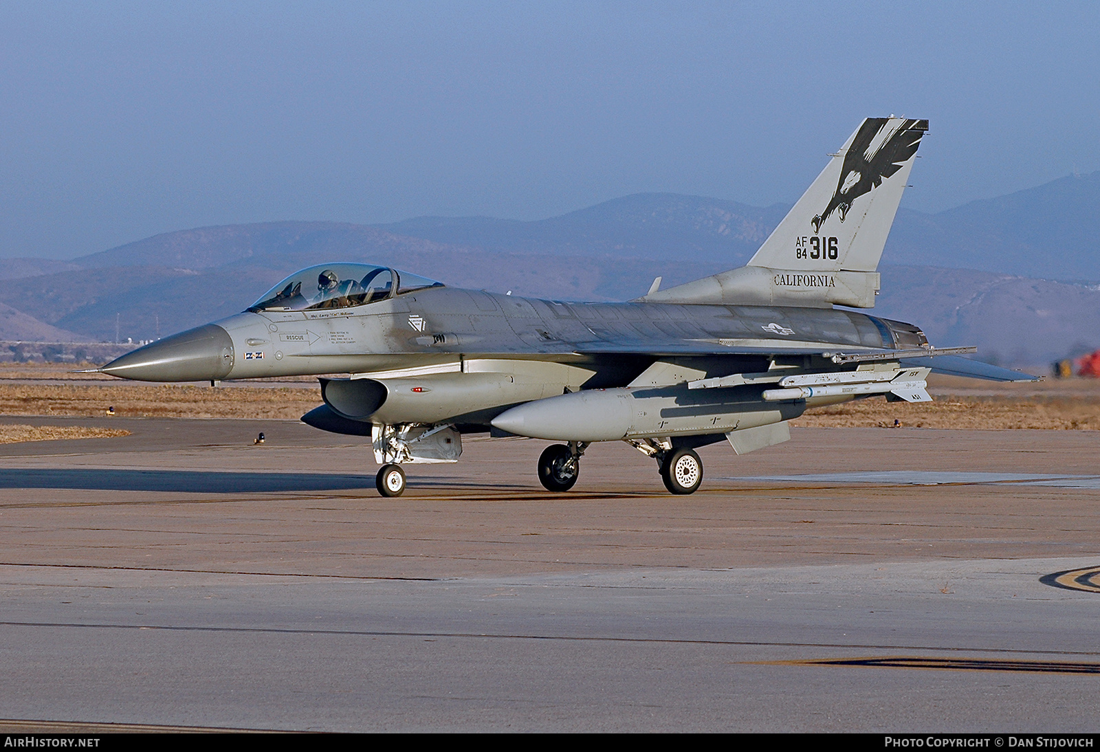 Aircraft Photo of 84-1316 / AF84-316 | General Dynamics F-16C Fighting Falcon | USA - Air Force | AirHistory.net #676005