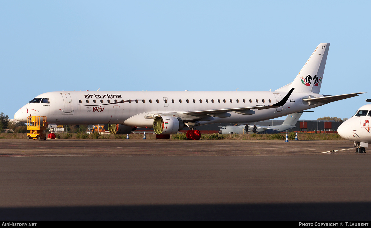 Aircraft Photo of XT-ABV | Embraer 195LR (ERJ-190-200LR) | Air Burkina | AirHistory.net #676026