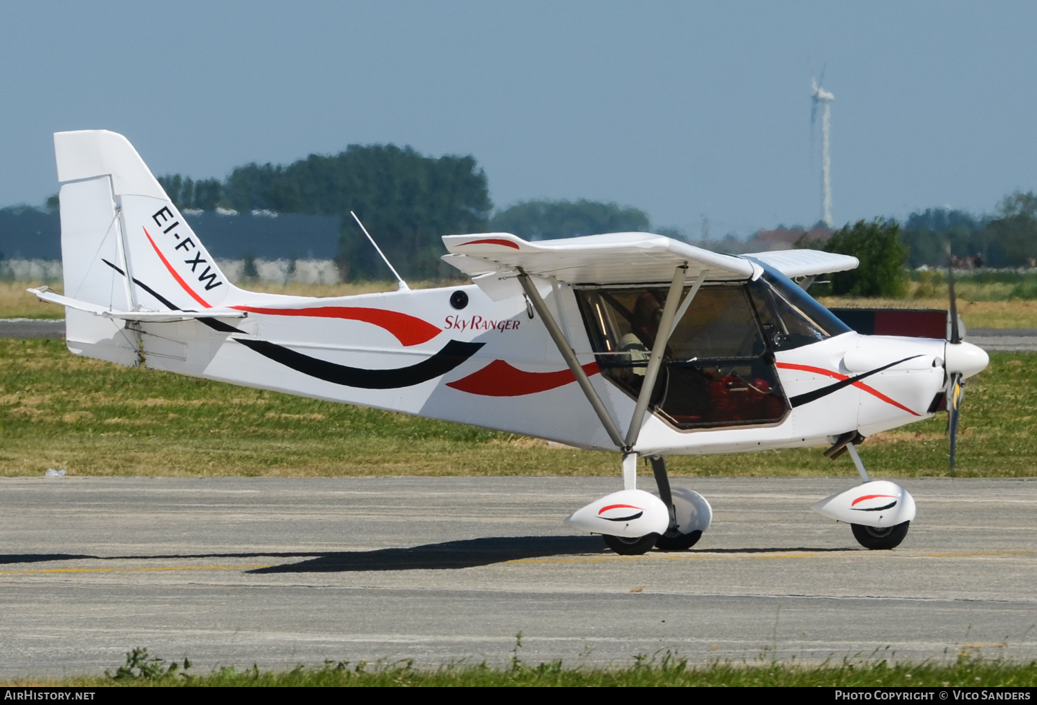 Aircraft Photo of EI-FXW | Best Off Sky Ranger Swift 912S | AirHistory.net #676113