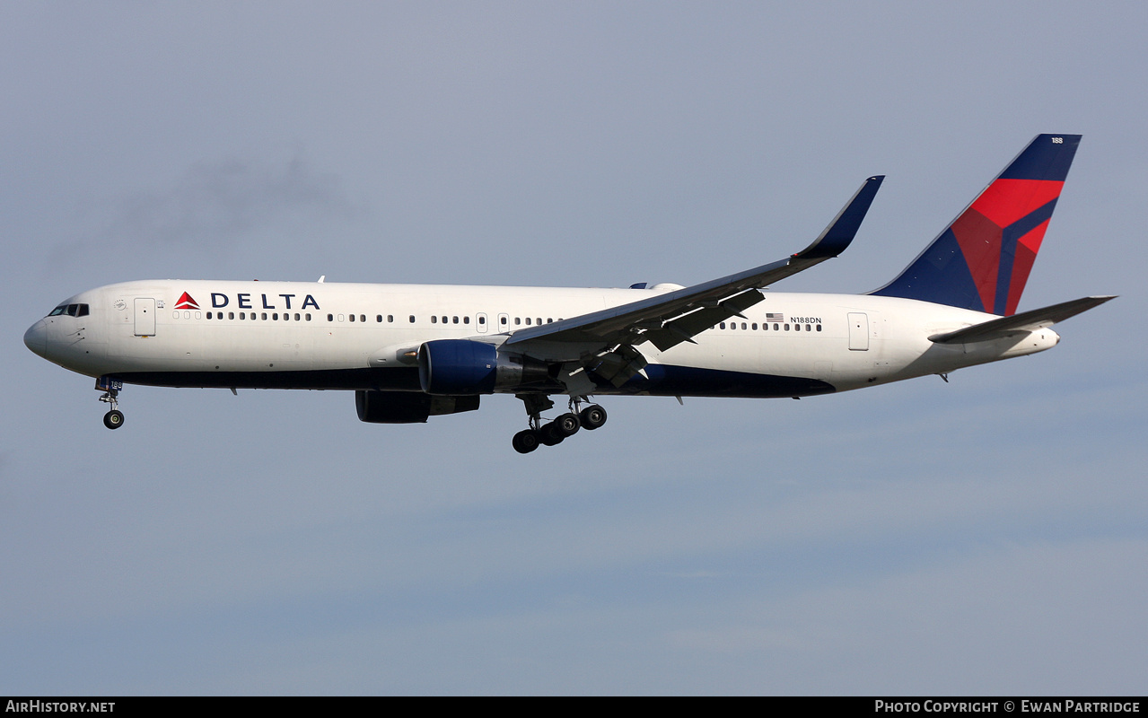 Aircraft Photo of N188DN | Boeing 767-332/ER | Delta Air Lines | AirHistory.net #676163