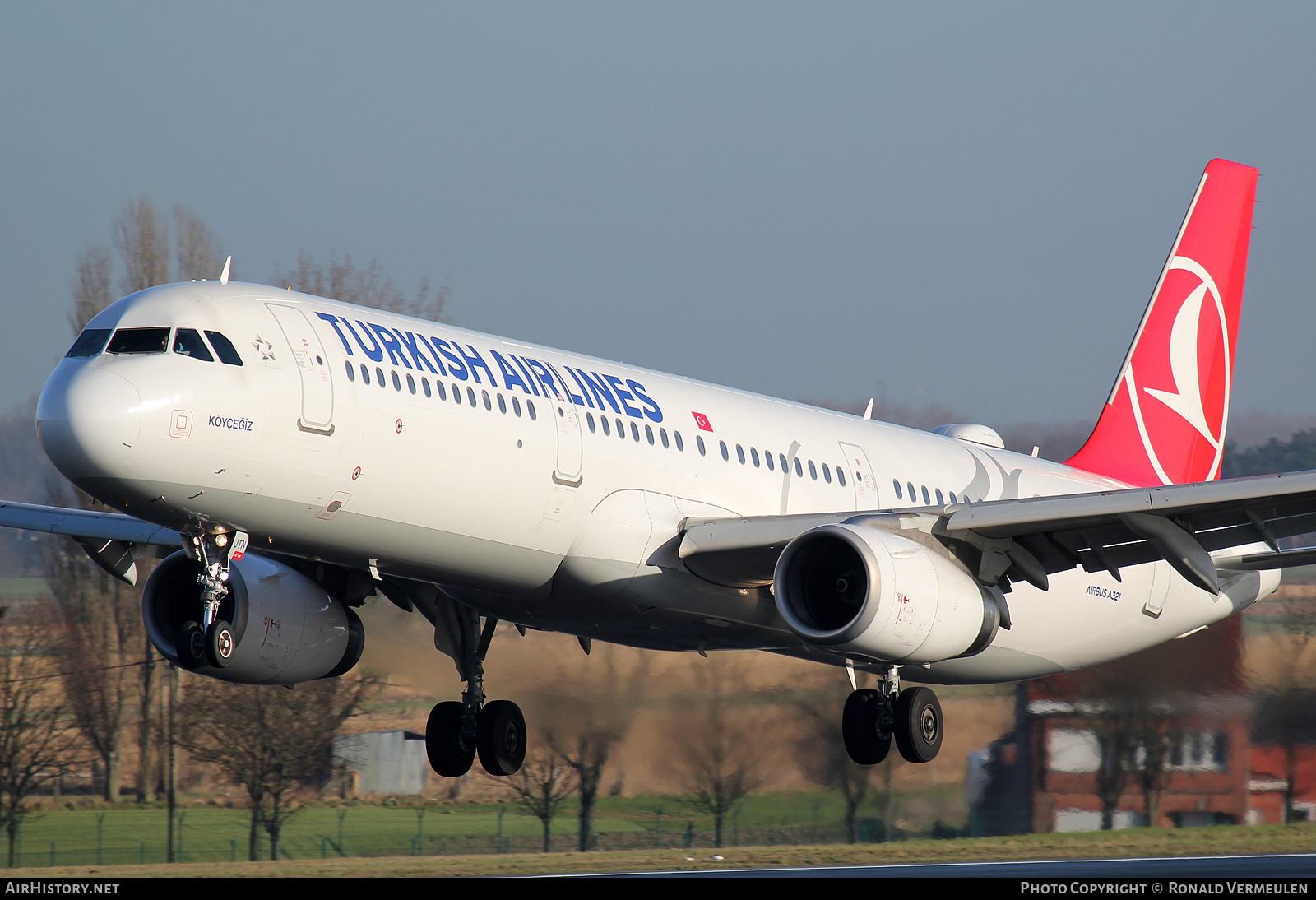 Aircraft Photo of TC-JTN | Airbus A321-231 | Turkish Airlines | AirHistory.net #676184