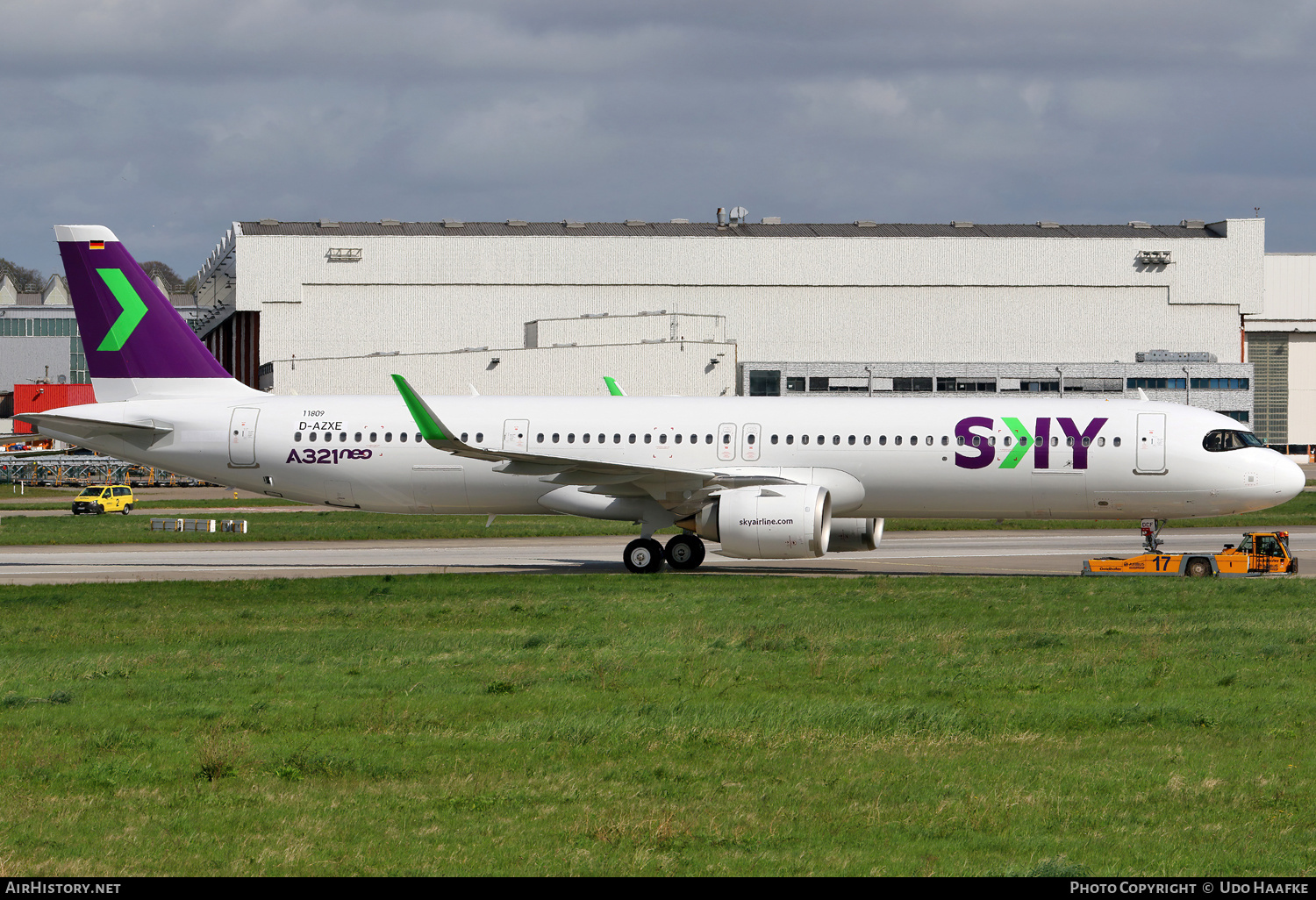 Aircraft Photo of D-AZXE / CC-DCF | Airbus A321-251NX | Sky Airline | AirHistory.net #676196