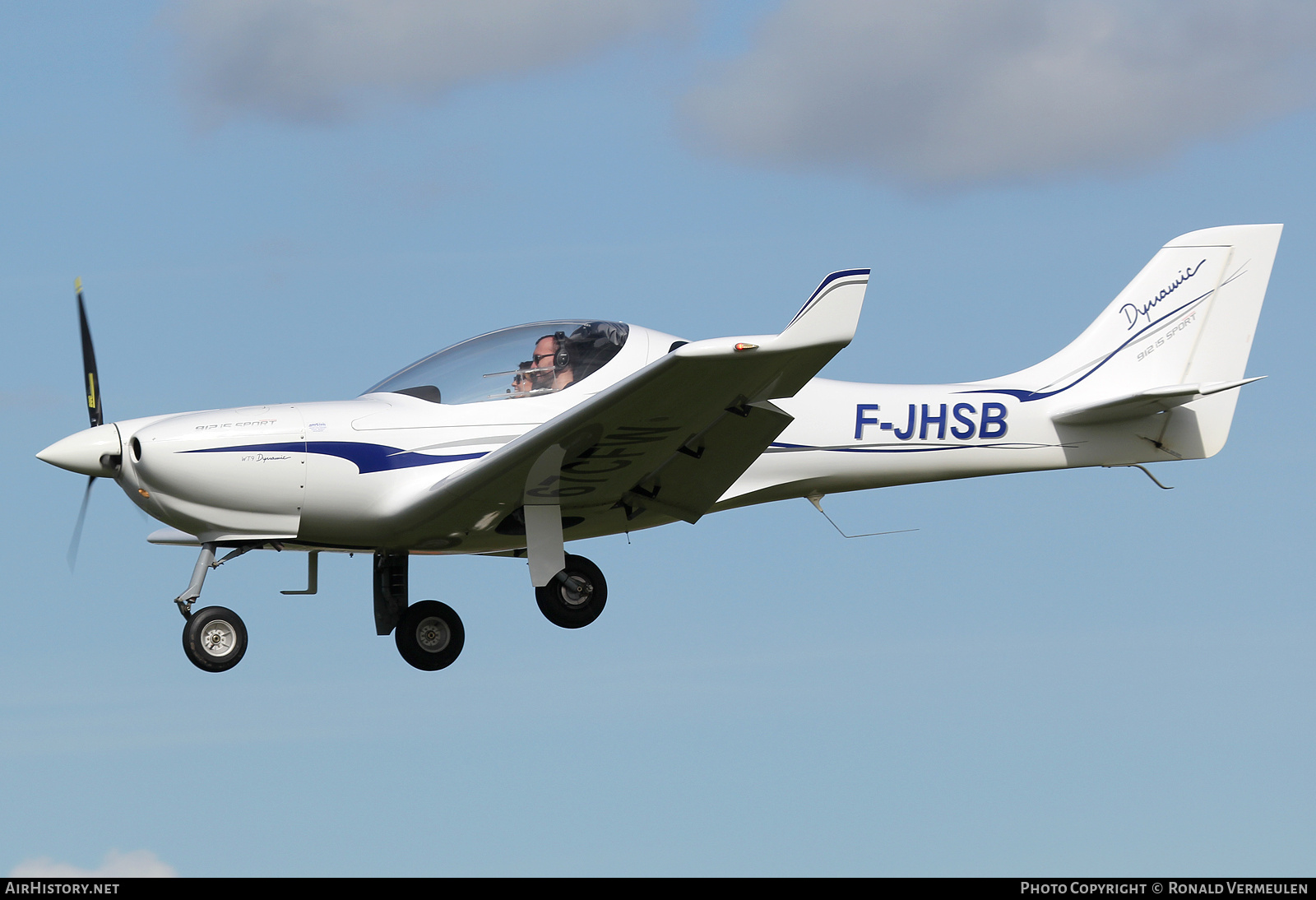 Aircraft Photo of 67CFW | Aerospool WT-9 Dynamic 912 iS Sport | AirHistory.net #676199