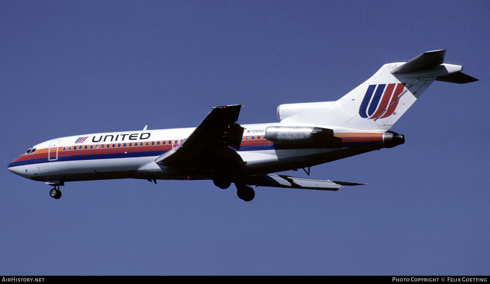 Aircraft Photo of N7055U | Boeing 727-22 | United Airlines | AirHistory.net #676258