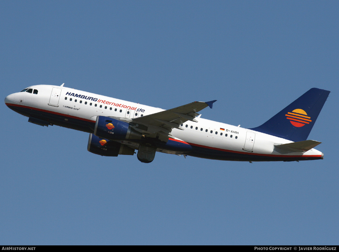 Aircraft Photo of D-AHIH | Airbus A319-111 | Hamburg International | AirHistory.net #676286