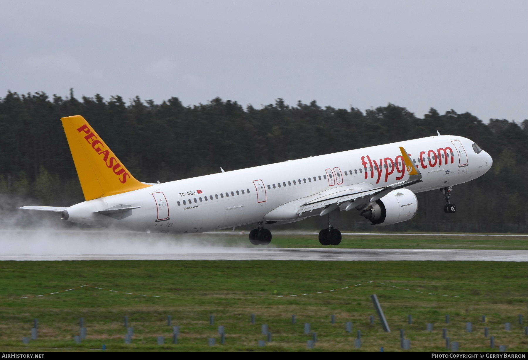 Aircraft Photo of TC-RDJ | Airbus A321-251NX | Pegasus Airlines | AirHistory.net #676300