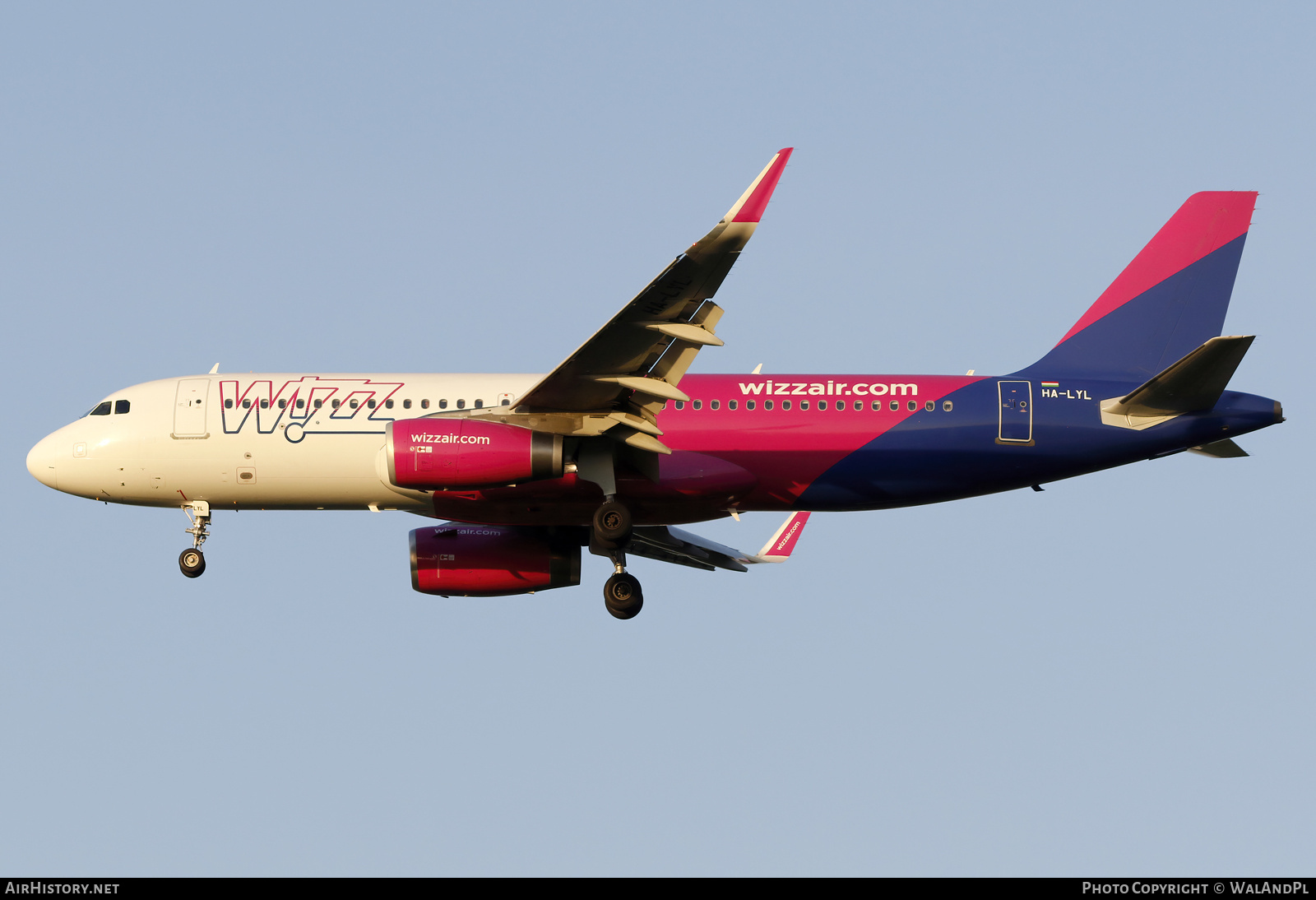 Aircraft Photo of HA-LYL | Airbus A320-232 | Wizz Air | AirHistory.net #676334