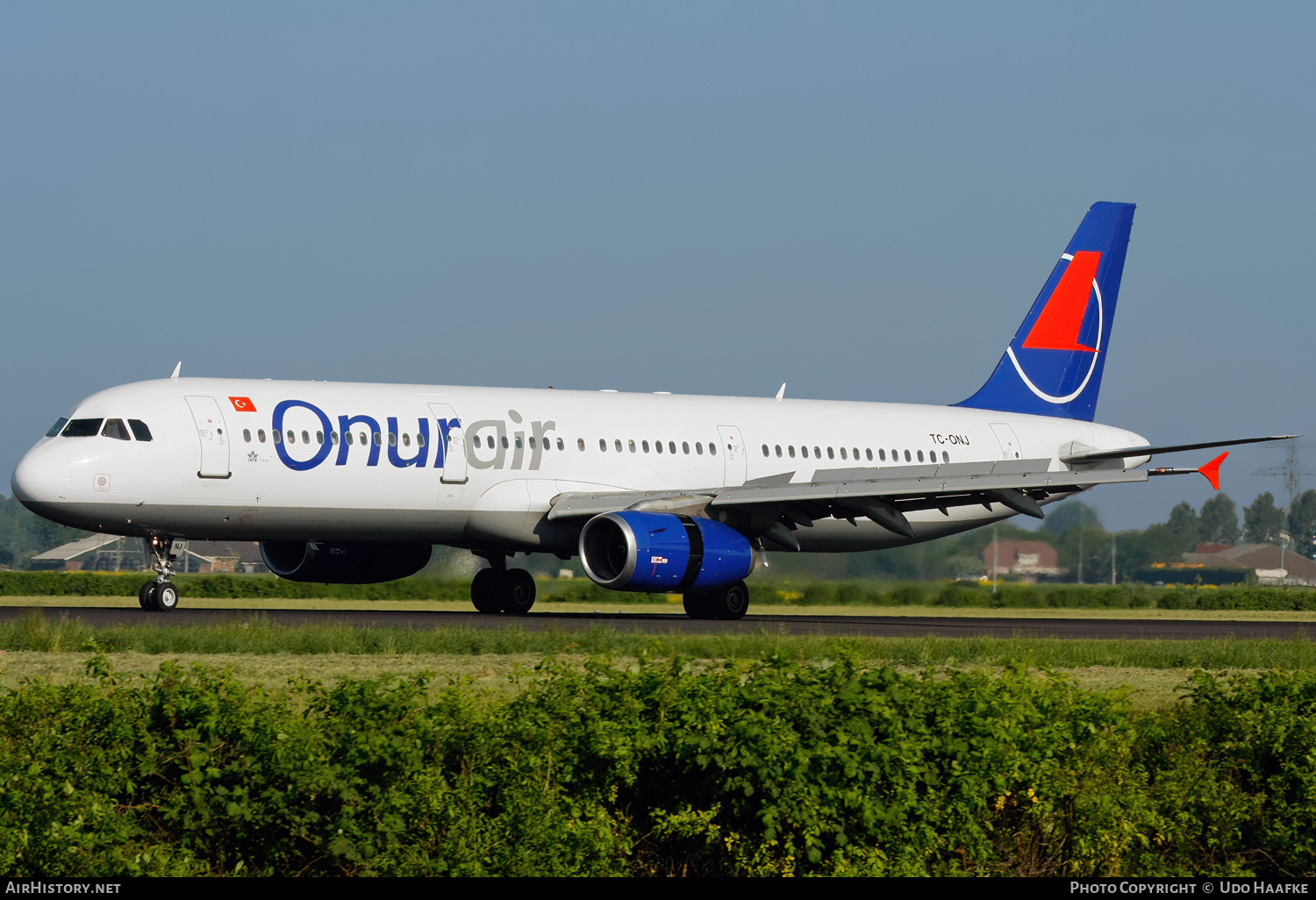 Aircraft Photo of TC-ONJ | Airbus A321-131 | Onur Air | AirHistory.net #676438