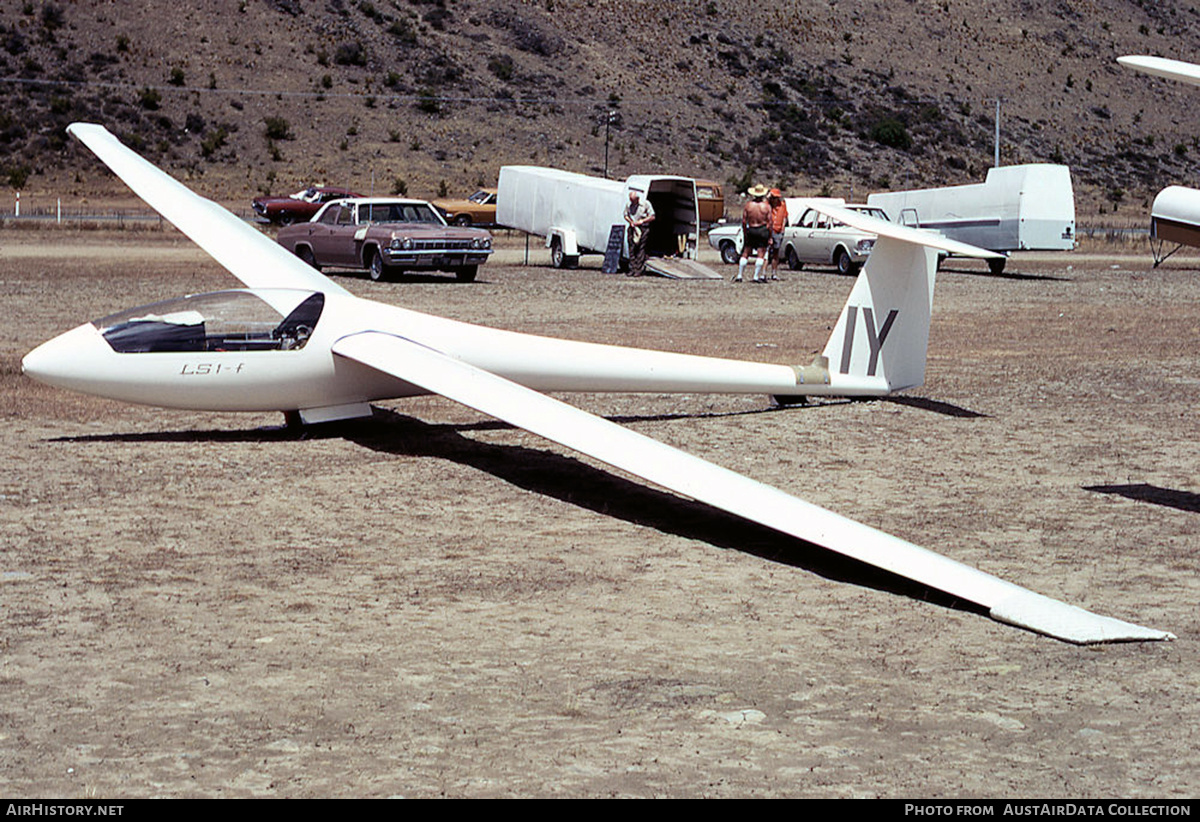 Aircraft Photo of ZK-GIY / IY | Rolladen-Schneider LS-1F | AirHistory.net #676453