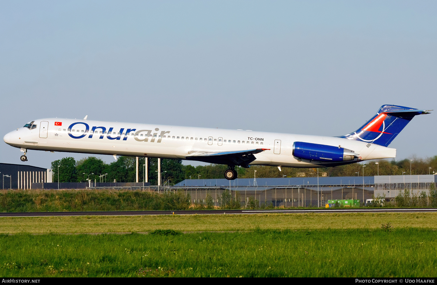 Aircraft Photo of TC-ONN | McDonnell Douglas MD-88 | Onur Air | AirHistory.net #676459