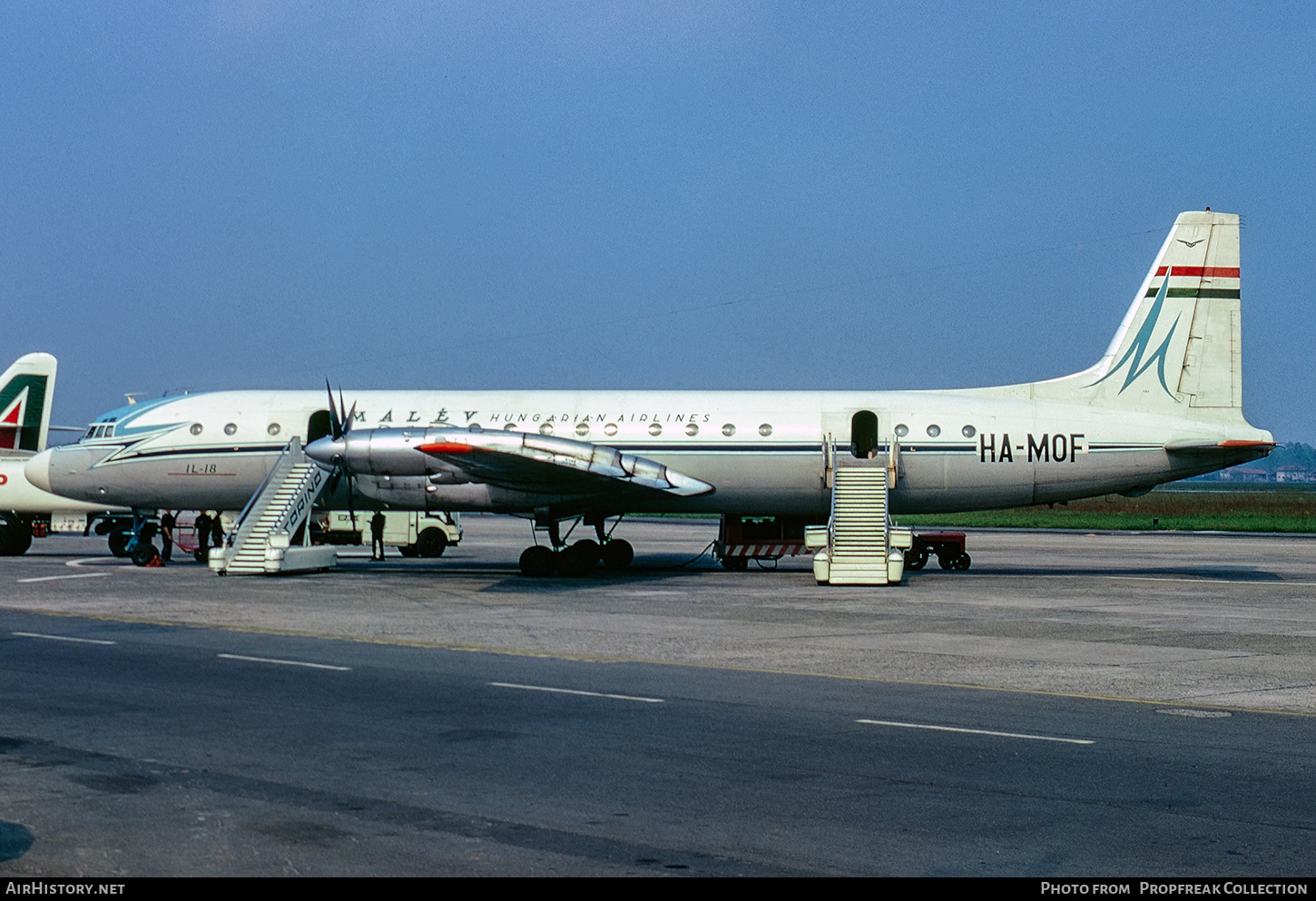 Aircraft Photo of HA-MOF | Ilyushin Il-18V | Malév - Hungarian Airlines | AirHistory.net #676587