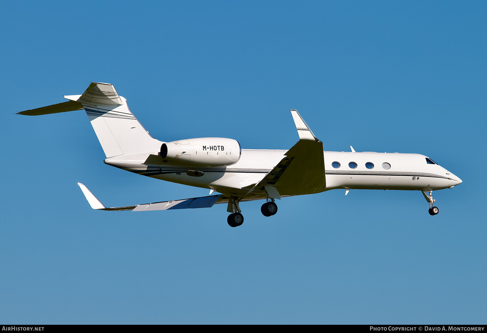 Aircraft Photo of M-HOTB | Gulfstream Aerospace G-V-SP Gulfstream G550 | AirHistory.net #676633
