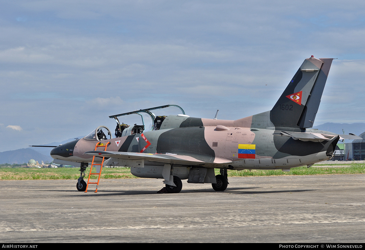 Aircraft Photo of 1602 | Hongdu K-8W Karakorum (JL-8W) | Venezuela - Air Force | AirHistory.net #676698