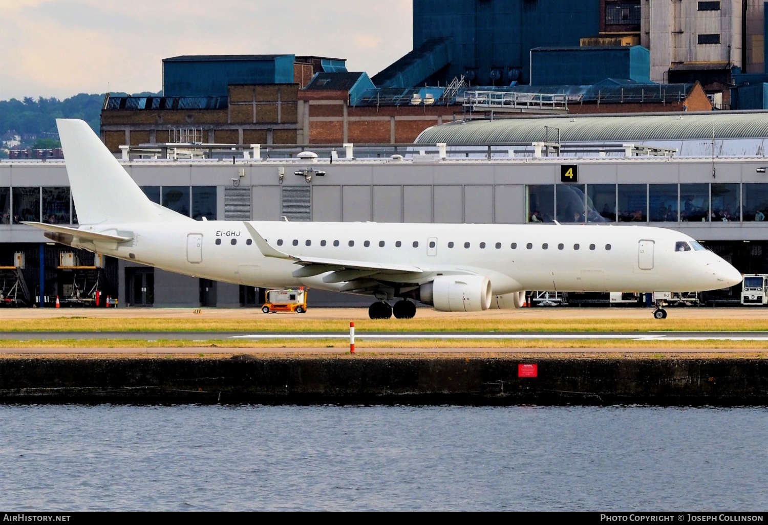 Aircraft Photo of EI-GHJ | Embraer 190AR (ERJ-190-100IGW) | Stobart Air | AirHistory.net #676702