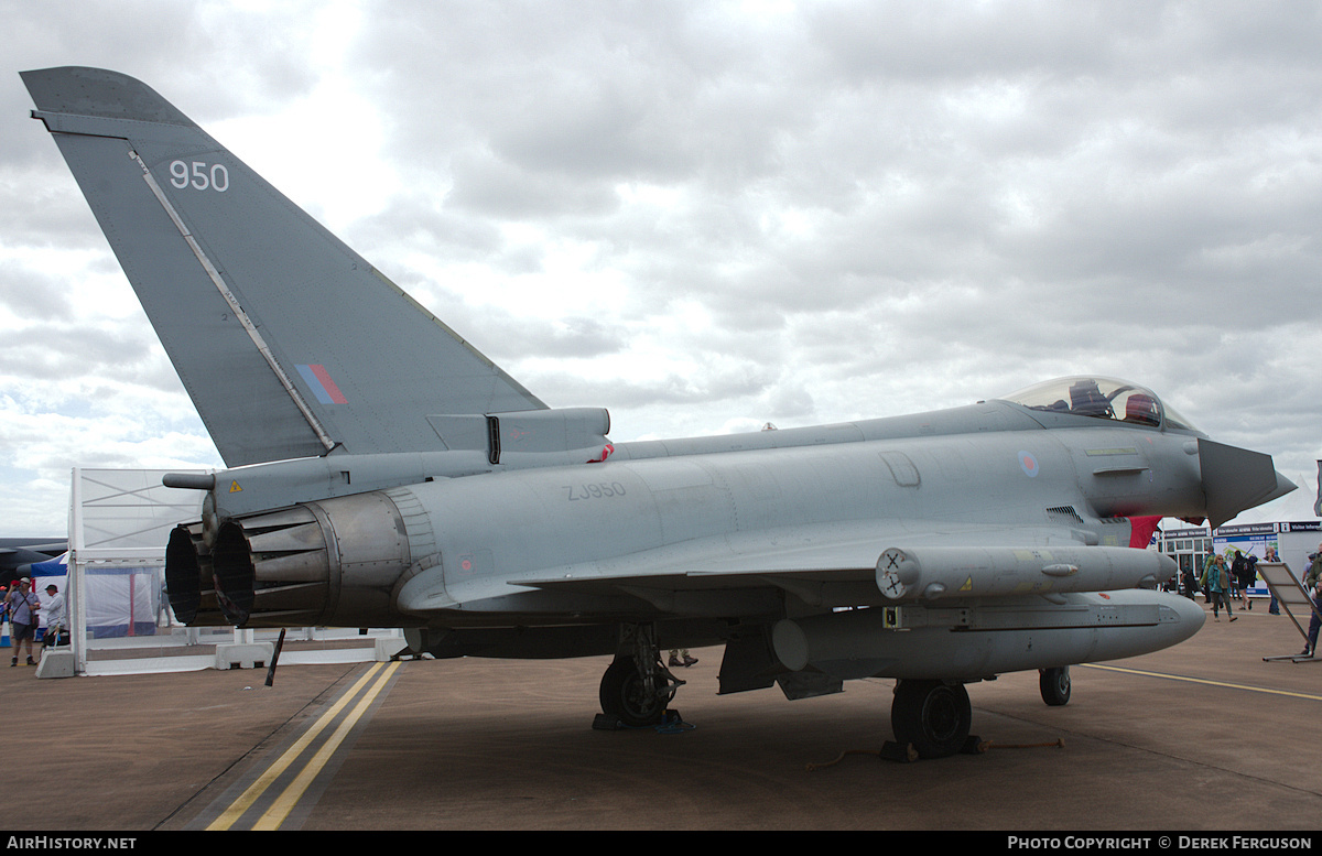 Aircraft Photo of ZJ950 | Eurofighter EF-2000 Typhoon FGR4 | UK - Air Force | AirHistory.net #676711