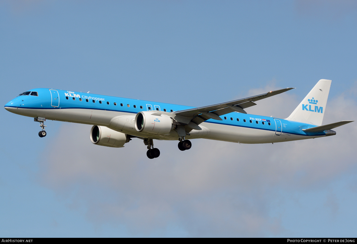 Aircraft Photo of PH-NXP | Embraer 195-E2 (ERJ-190-400) | KLM Cityhopper | AirHistory.net #676734