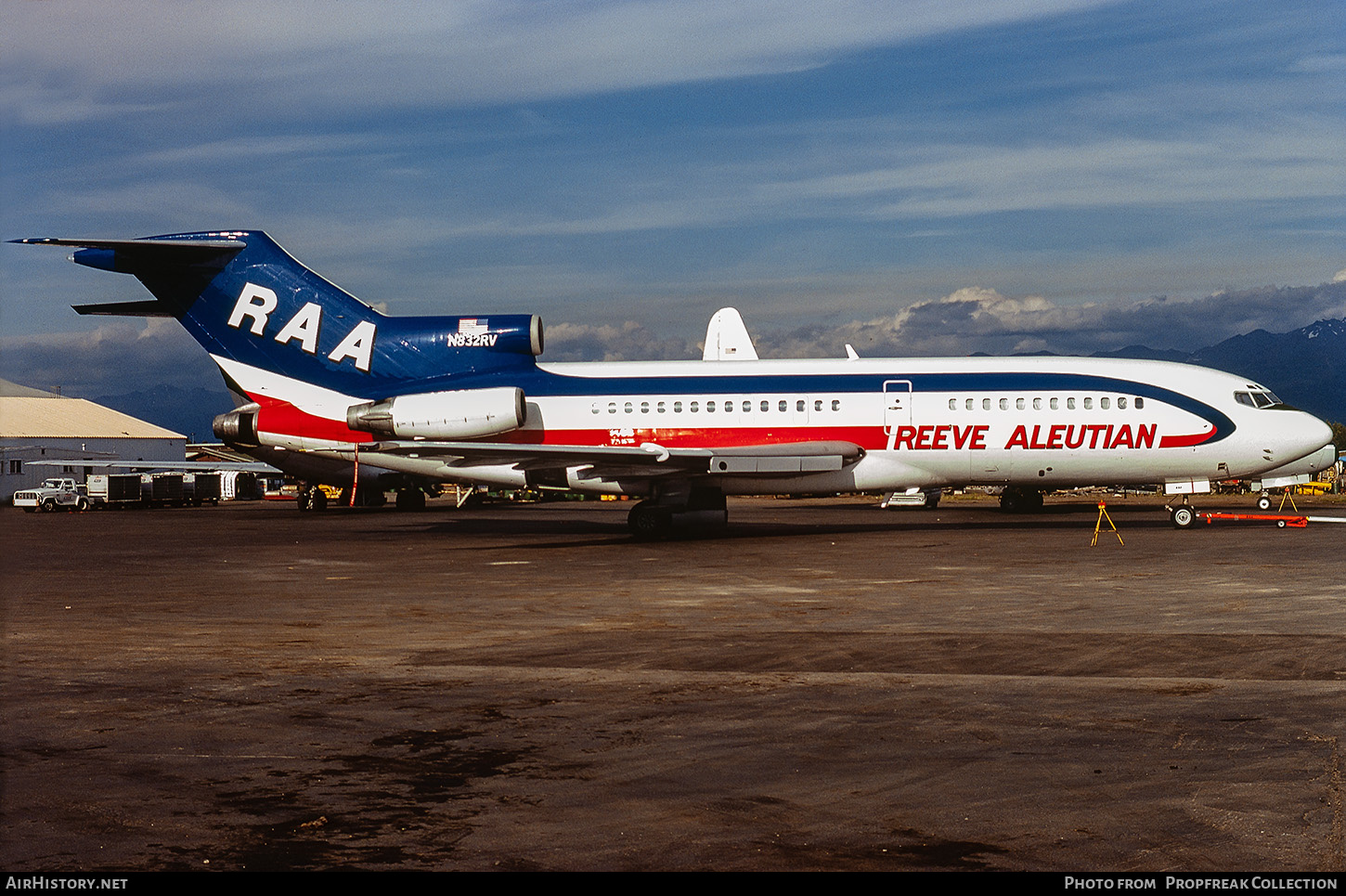 Aircraft Photo of N832RV | Boeing 727-22(C) | Reeve Aleutian Airways - RAA | AirHistory.net #676784