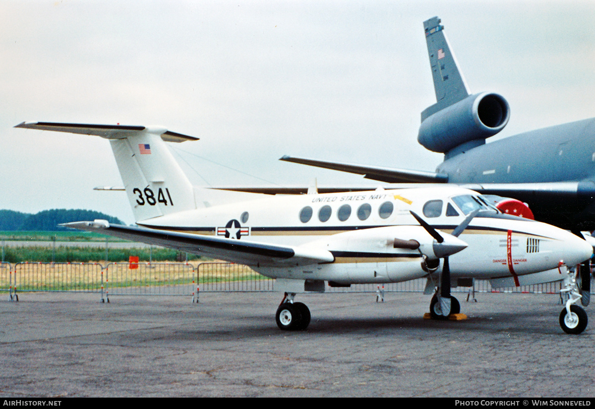 Aircraft Photo of 163841 | Beech UC-12M Super King Air (B200C) | USA - Navy | AirHistory.net #676819