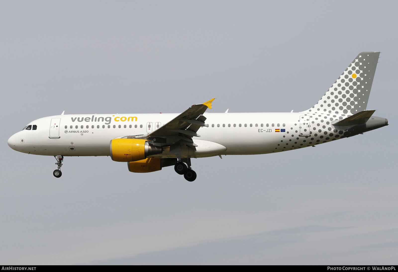 Aircraft Photo of EC-JZI | Airbus A320-214 | Vueling Airlines | AirHistory.net #676914