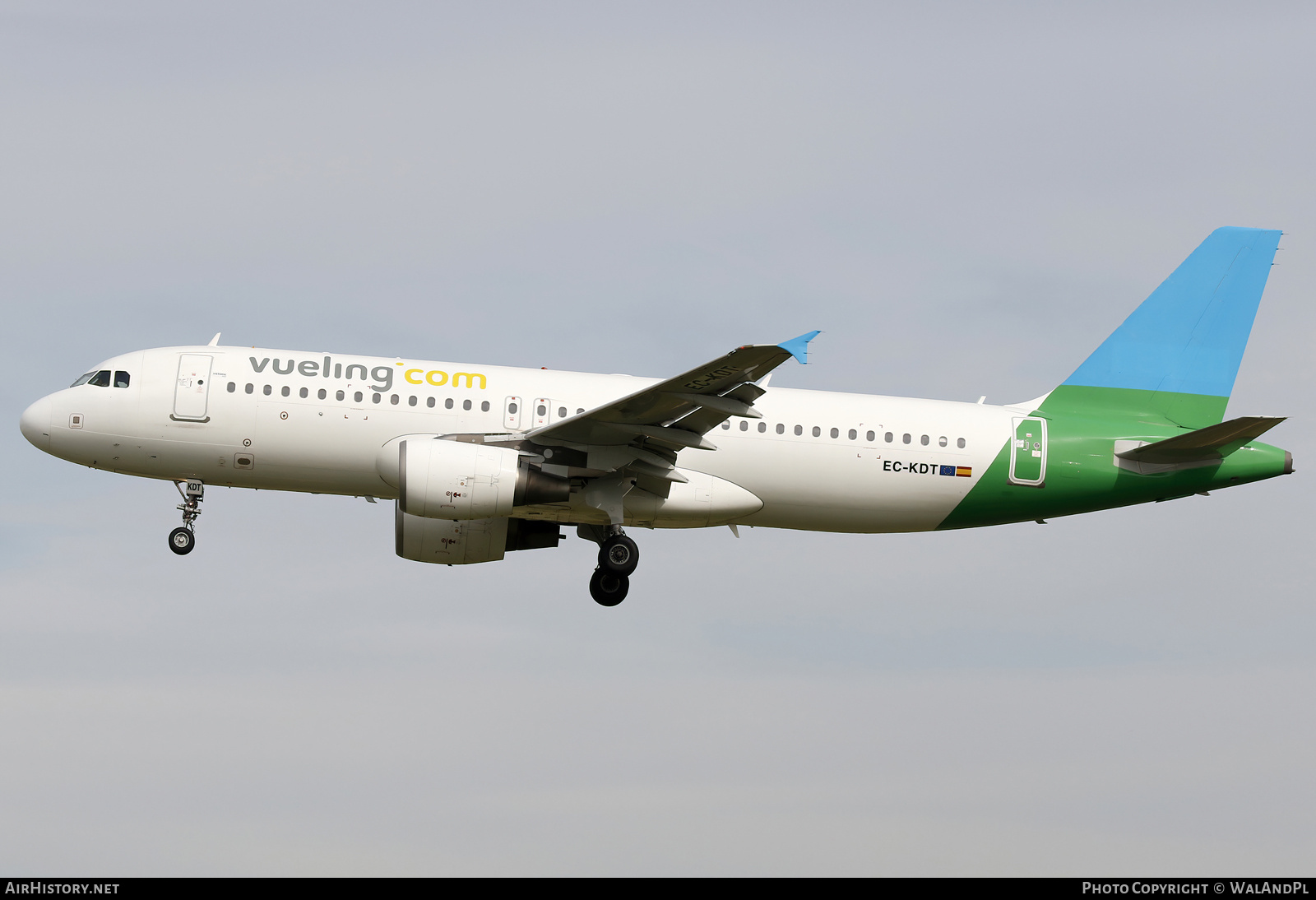 Aircraft Photo of EC-KDT | Airbus A320-216 | Vueling Airlines | AirHistory.net #676929