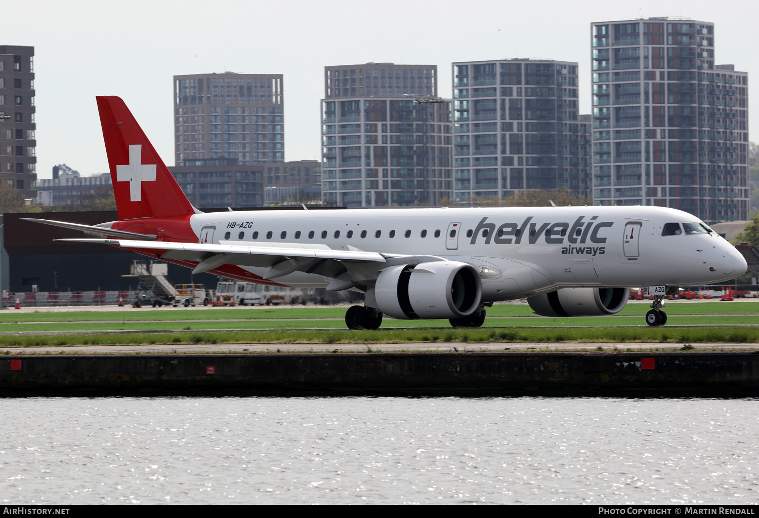 Aircraft Photo of HB-AZG | Embraer 190-E2 (ERJ-190-300) | Helvetic Airways | AirHistory.net #676968
