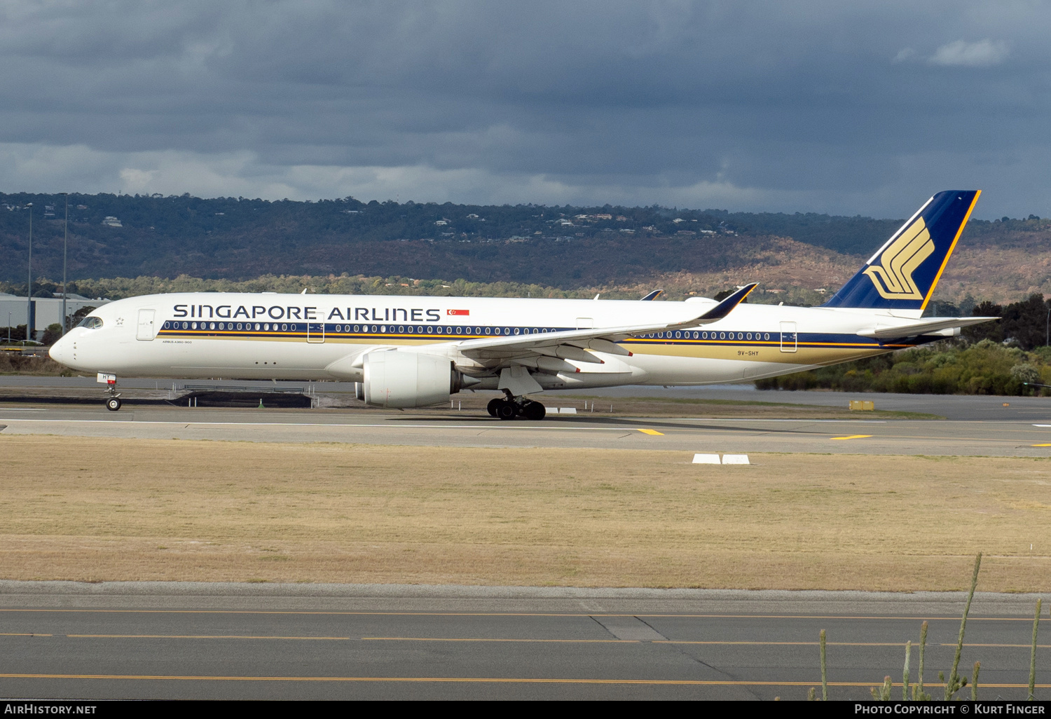 Aircraft Photo of 9V-SHY | Airbus A350-941 | Singapore Airlines | AirHistory.net #677102