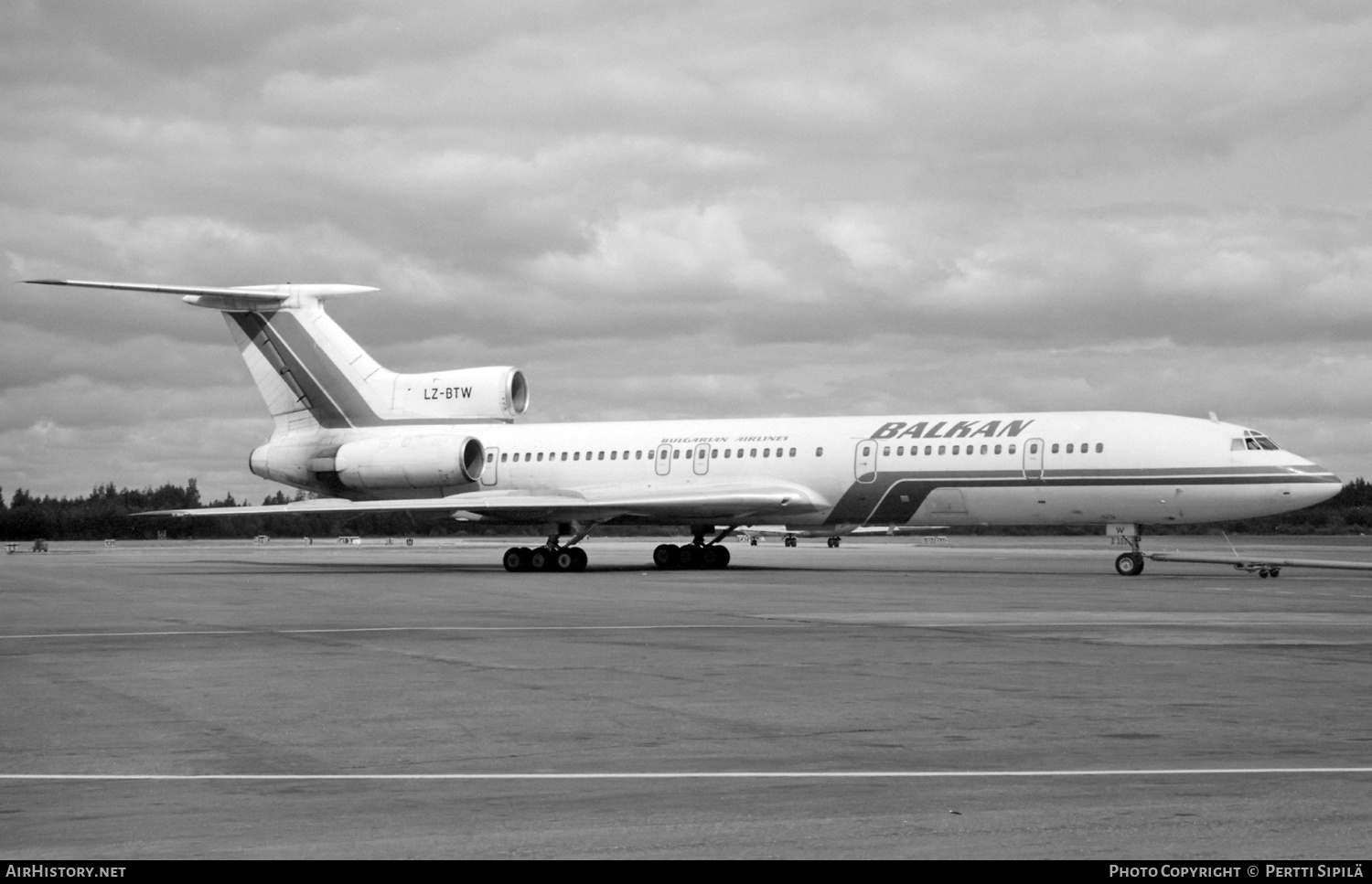 Aircraft Photo of LZ-BTW | Tupolev Tu-154M | Balkan - Bulgarian Airlines | AirHistory.net #677126