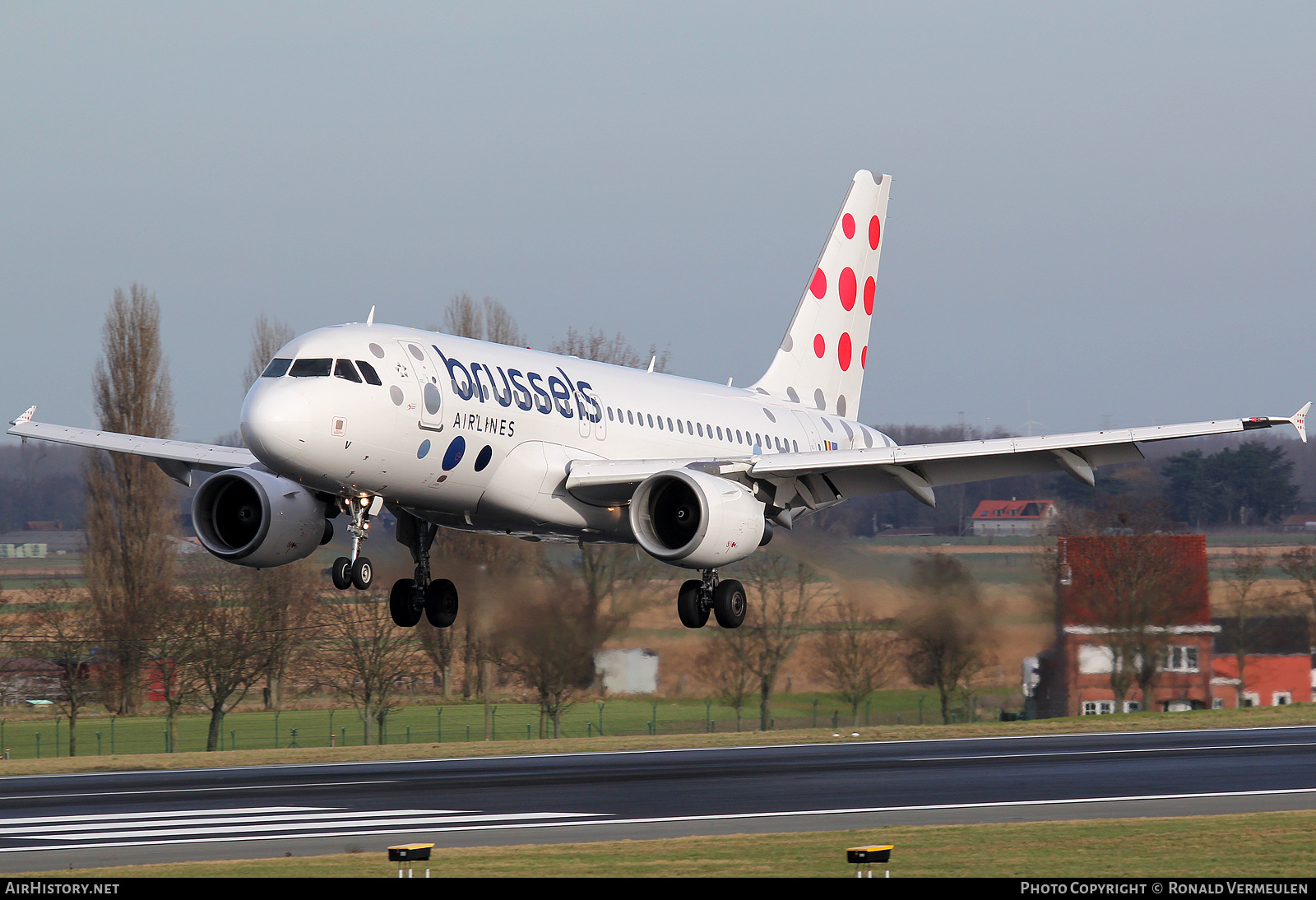 Aircraft Photo of OO-SSV | Airbus A319-111 | Brussels Airlines | AirHistory.net #677159