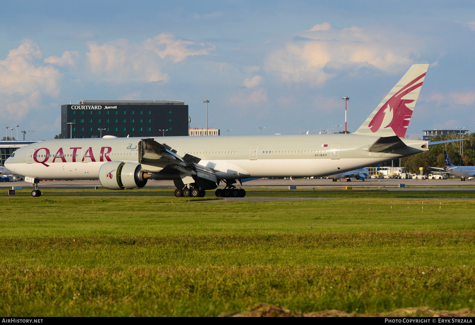 Aircraft Photo of A7-BAY | Boeing 777-3DZ/ER | Qatar Airways | AirHistory.net #677183