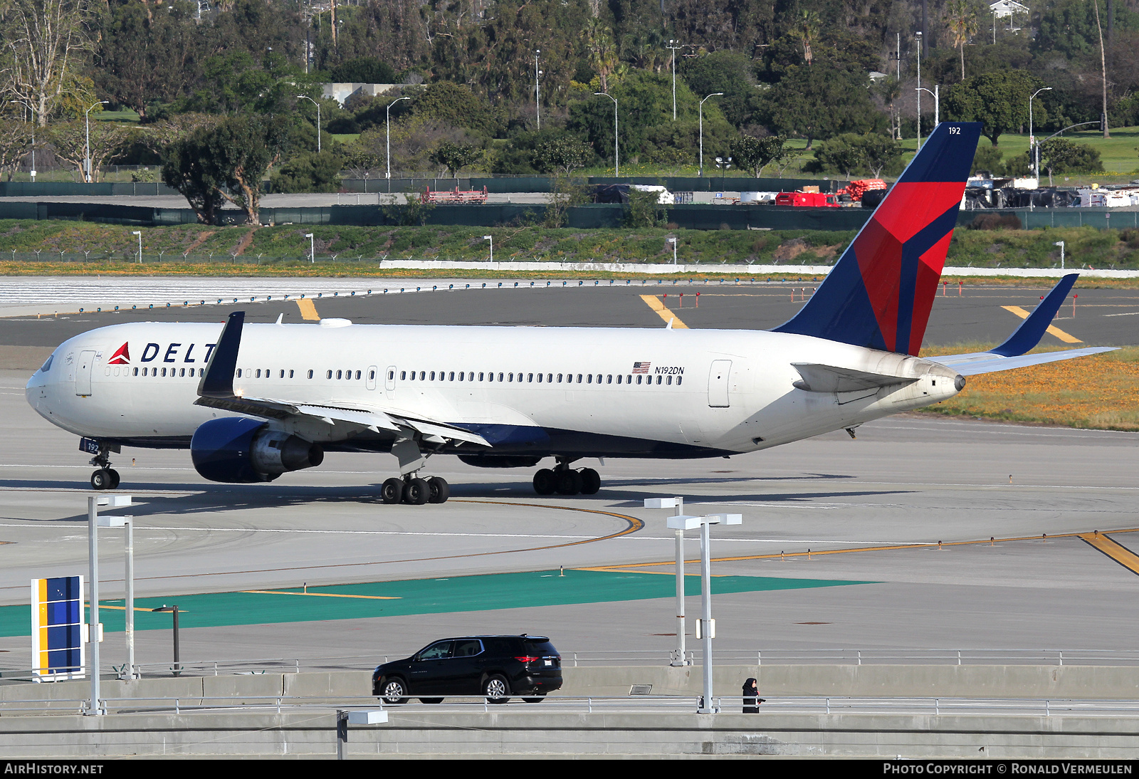 Aircraft Photo of N192DN | Boeing 767-332/ER | Delta Air Lines | AirHistory.net #677203