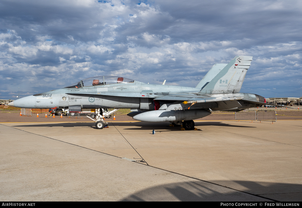 Aircraft Photo of 188934 | McDonnell Douglas CF-188B Hornet | Canada - Air Force | AirHistory.net #677253
